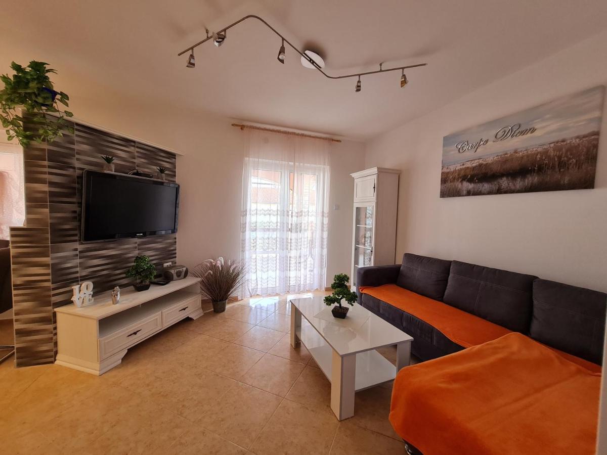 Apartman Joki 诺维·维诺多尔斯基 外观 照片