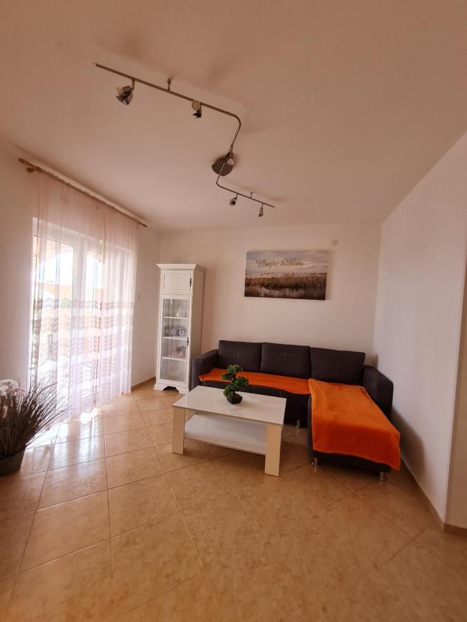 Apartman Joki 诺维·维诺多尔斯基 外观 照片