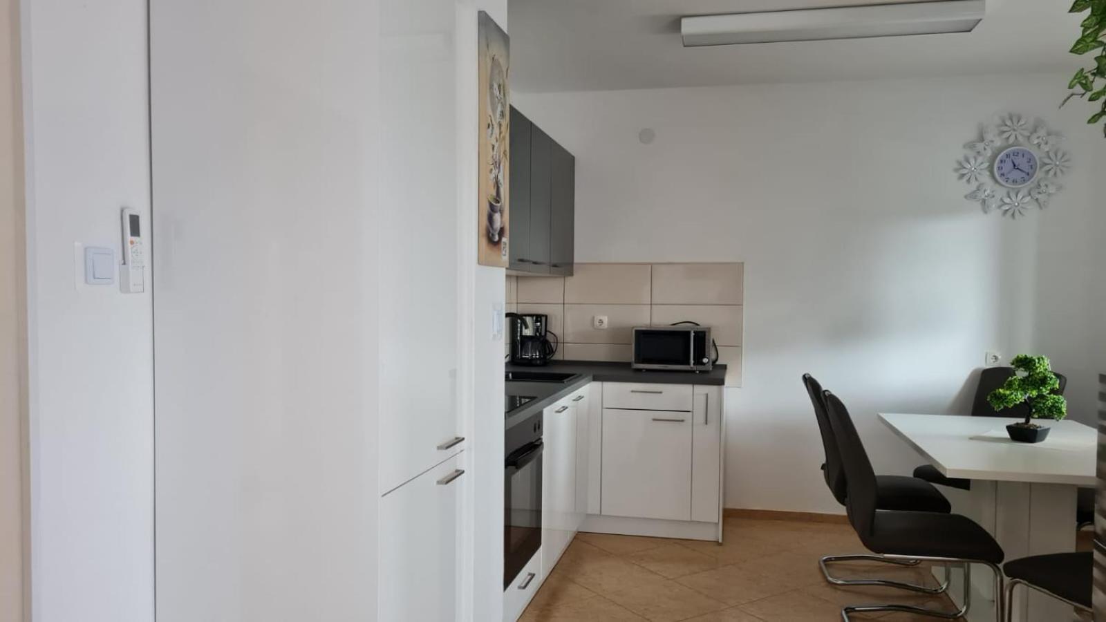 Apartman Joki 诺维·维诺多尔斯基 外观 照片